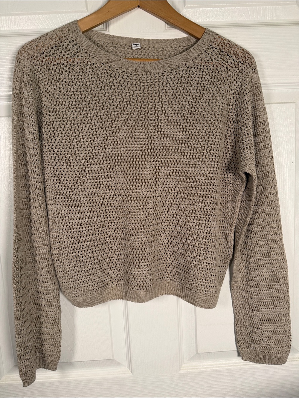 Uniqlo 3D Mesh Crew Sweater